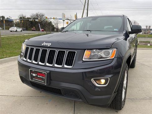 Used 2015 Jeep Grand Cherokee Laredo w/ Quick Order Package 23E AWD/4WD image 4