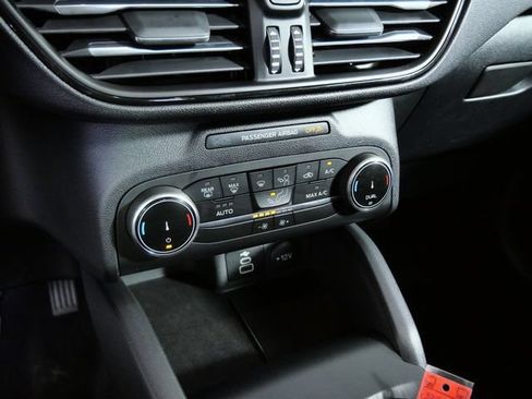 Certified 2025 Ford Escape ST-Line AWD/4WD image 20