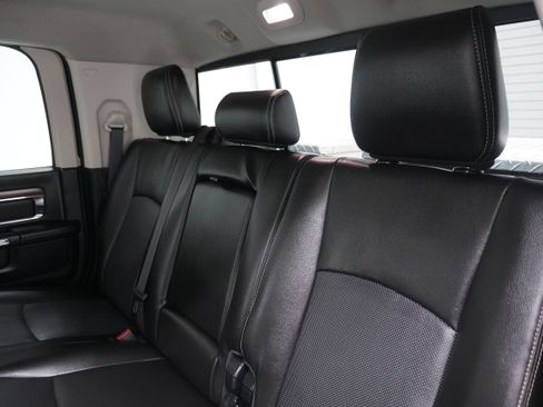 Used 2014 RAM 3500 Laramie w/ Convenience Group image 10