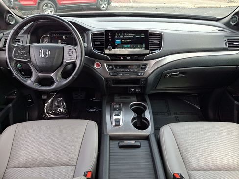 Used 2023 Honda Passport EX-L image 11