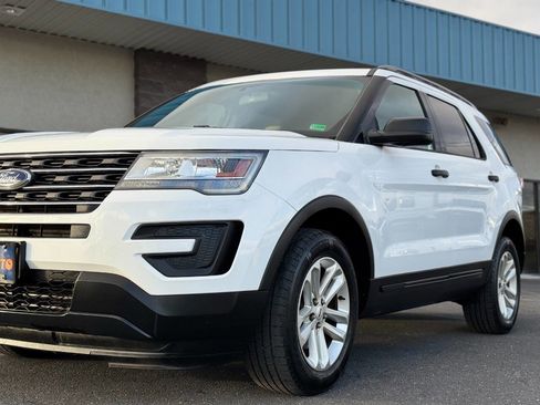 Used 2017 Ford Explorer Base AWD 4dr SUV image 46