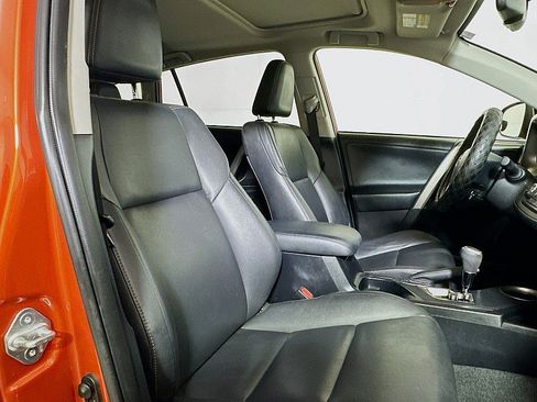 Used 2015 Toyota RAV4 Limited AWD/4WD image 30