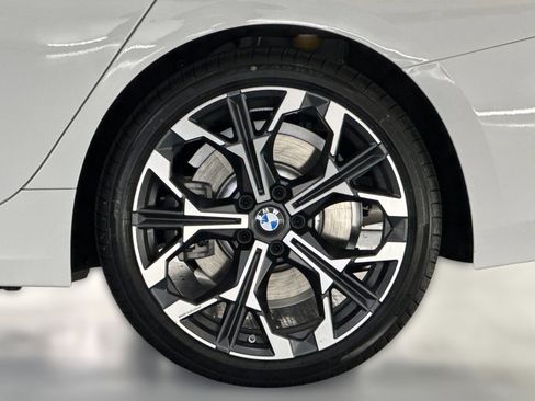 Used 2026 BMW 330i Sedan w/ Premium Package image 11