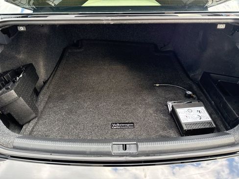 Used 2013 Volkswagen Passat TDI SE FWD image 40