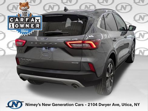 Used 2024 Ford Escape Platinum AWD/4WD image 2