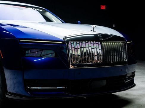 Used 2024 Rolls-Royce Spectre w/ Spectre Launch Package AWD/4WD image 8