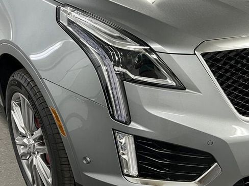 New 2026 Cadillac XT5 Sportv w/ LPO, Floor Liner Package AWD/4WD image 10