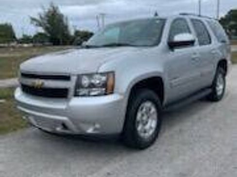 Used 2013 Chevrolet Tahoe LT RWD image 4