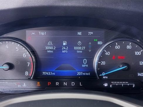 Used 2021 Ford Explorer XLT RWD image 14