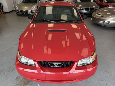 Used 2000 Ford Mustang GT RWD image 2
