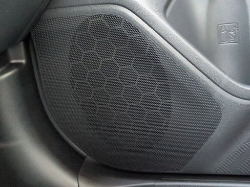 Certified 2025 Subaru Forester Premium image 32