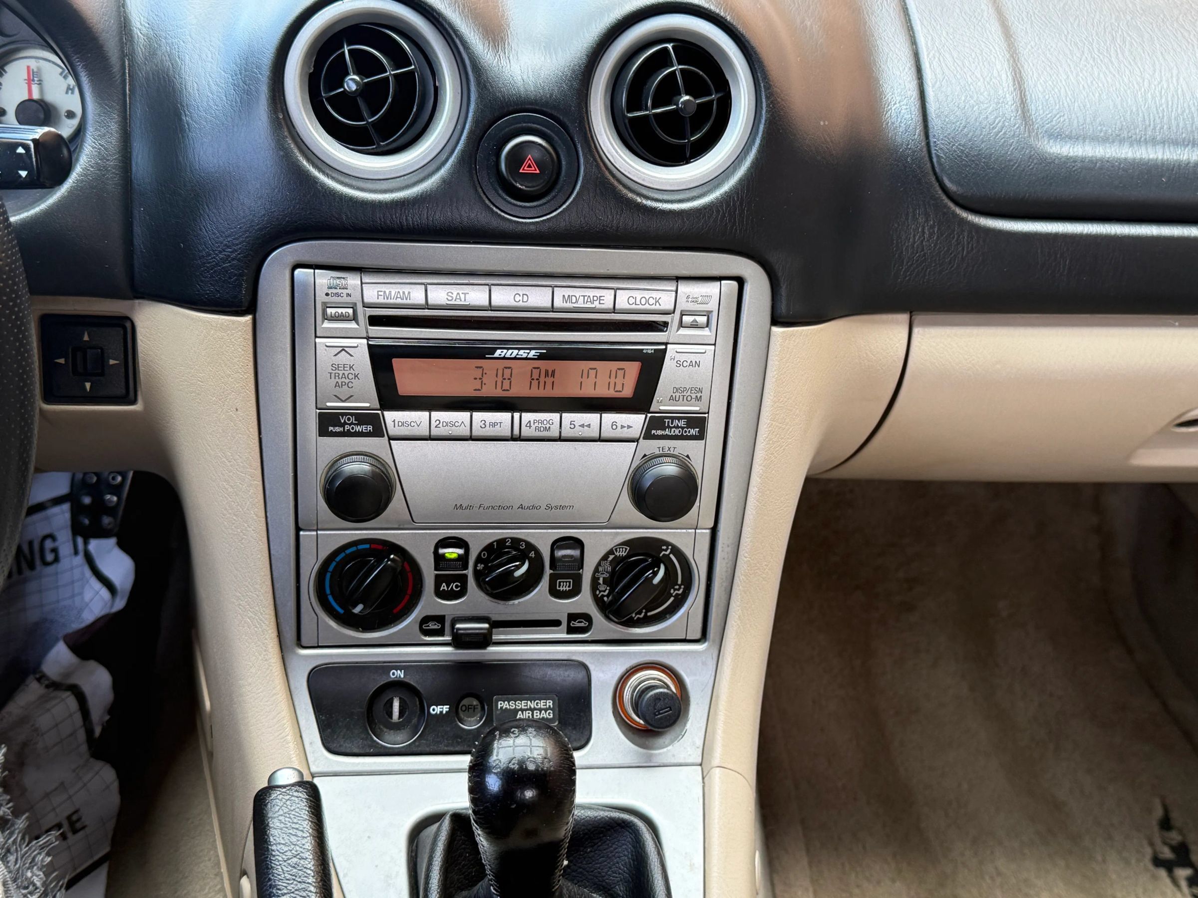 Used 2004 MAZDA MX-5 Miata LS w/ Sports Look Appearance Pkg RWD image 20