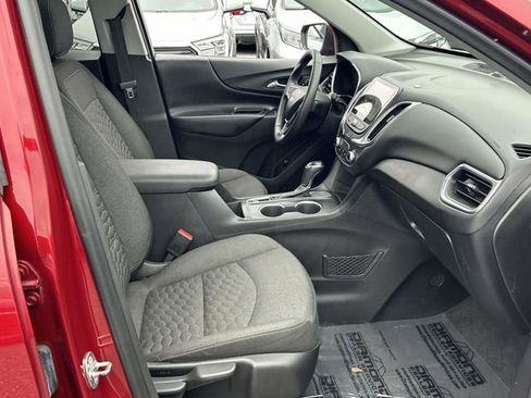 Used 2018 Chevrolet Equinox LT w/ Sun & Infotainment Package image 18