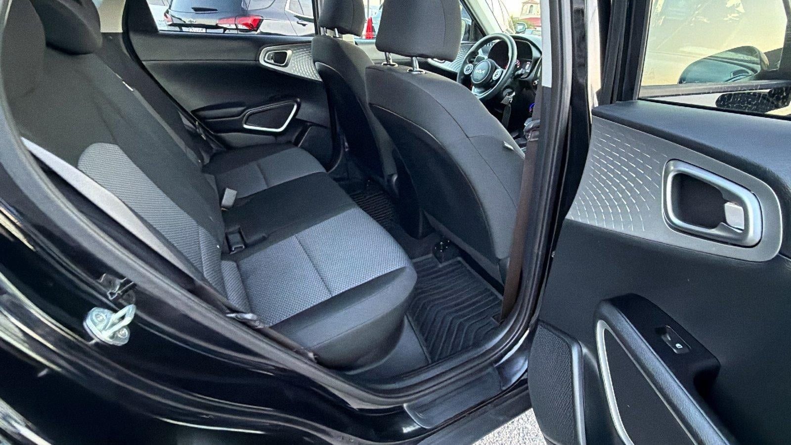 Used 2022 Kia Soul LX FWD image 21