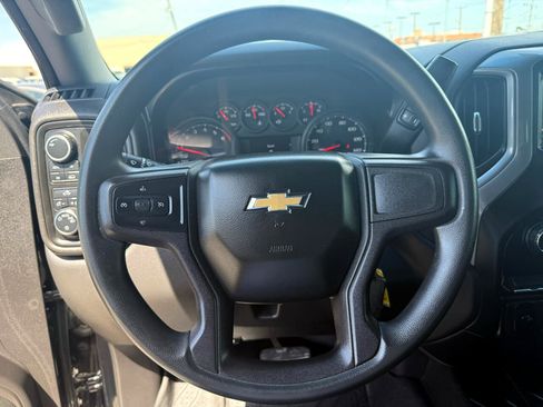 Used 2020 Chevrolet Silverado 1500 Custom w/ Custom Value Package image 16