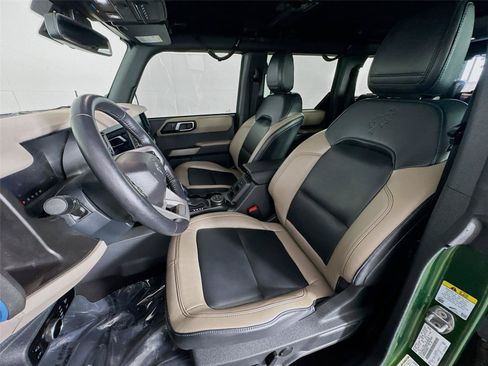 Used 2023 Ford Bronco Wildtrak AWD/4WD image 11