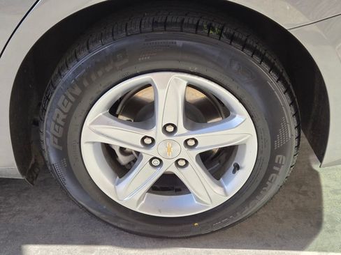 Used 2024 Chevrolet Malibu LS FWD image 10