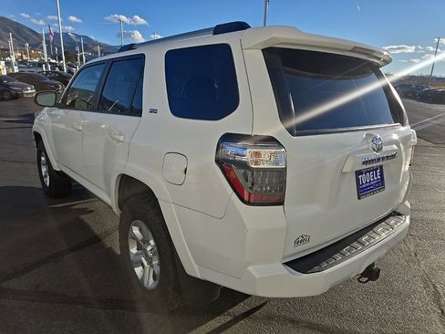 Used 2022 Toyota 4Runner SR5 image 6