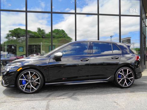 Used 2024 Volkswagen Golf R AWD/4WD image 8