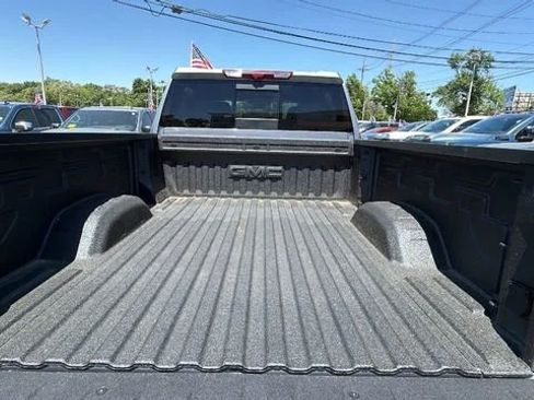 New 2026 GMC Sierra 2500 AT4 AWD/4WD image 11