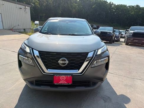 Used 2023 Nissan Rogue SV FWD image 8