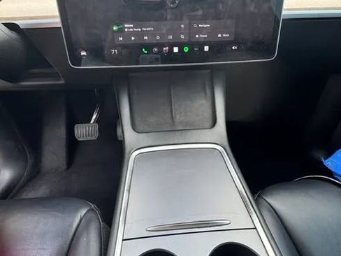 Used 2022 Tesla Model Y Long Range AWD/4WD image 16