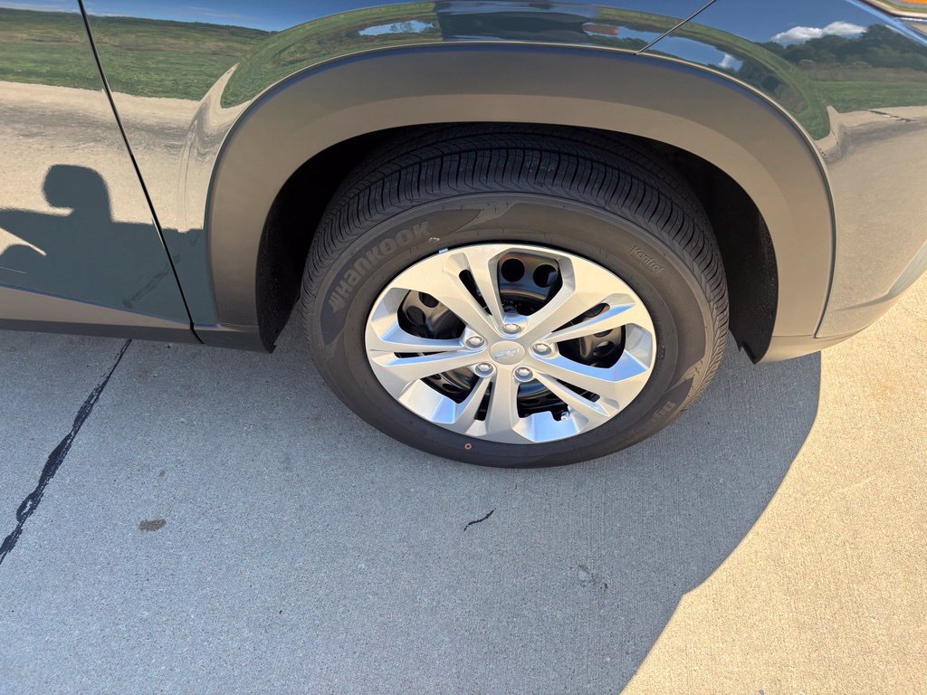 New 2026 Chevrolet Trax LS w/ Driver Confidence Package FWD image 45