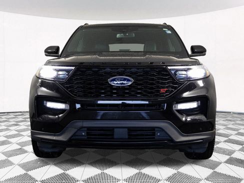Used 2023 Ford Explorer ST w/ Equipment Group 401A image 7