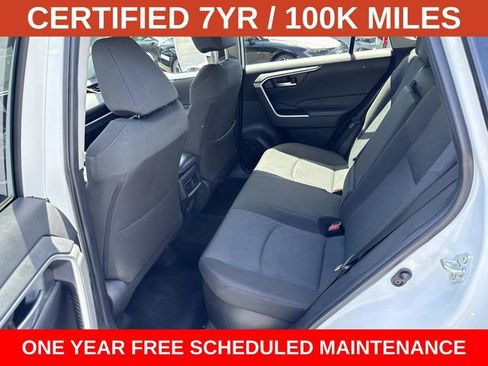 Used 2025 Toyota RAV4 XLE AWD/4WD image 16