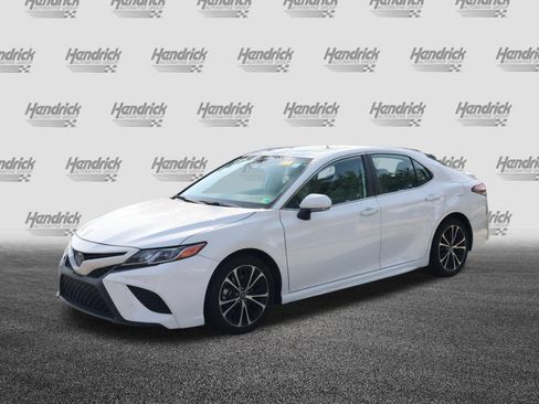 Used 2019 Toyota Camry SE w/ Audio Package FWD image 5
