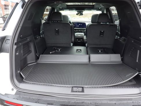 New 2026 Chevrolet Traverse LT w/ Sun and Wheel Package image 35