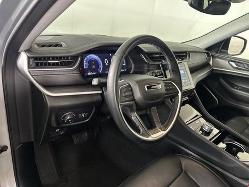Used 2021 Jeep Grand Cherokee L Limited image 13