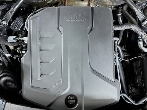 New 2025 Audi Q5 Premium Plus image 12