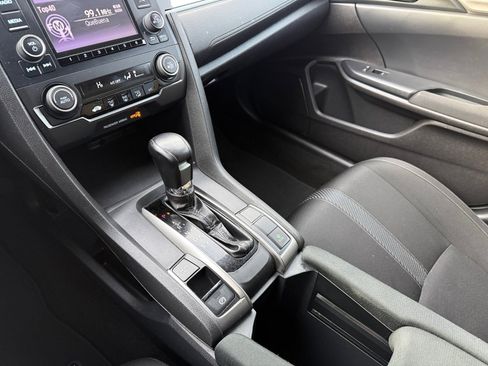 Used 2019 Honda Civic Sport image 13