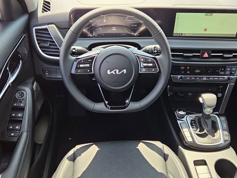 New 2026 Kia Seltos EX FWD image 7
