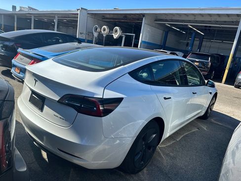 Used 2023 Tesla Model 3 Standard Range RWD image 2
