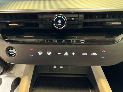 Certified 2025 Nissan Murano SL w/ Cargo Package AWD/4WD image 18