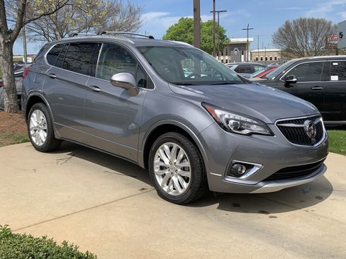 Used 2020 Buick Envision Premium w/ Driver Confidence Package image 2