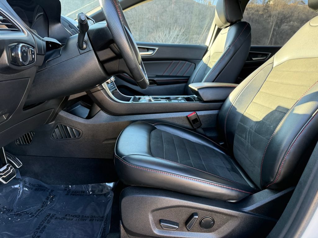 Used 2024 Ford Edge ST-Line AWD/4WD image 20
