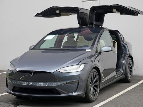 Used 2023 Tesla Model X AWD/4WD image 49
