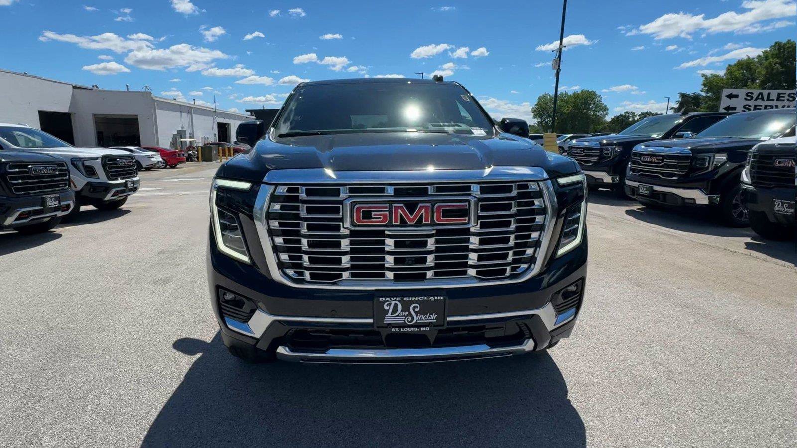 New 2026 GMC Yukon Denali AWD/4WD image 3