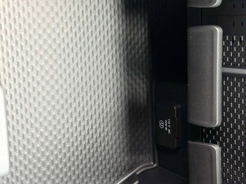 New 2026 RAM 1500 4x4 Crew Cab image 25