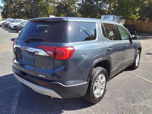 Used 2019 GMC Acadia SLE image 3