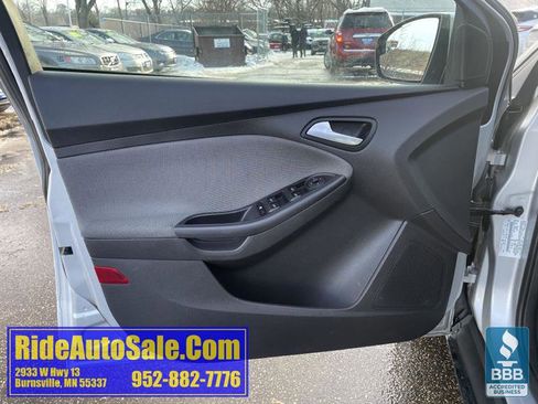 Used 2013 Ford Focus SE image 9