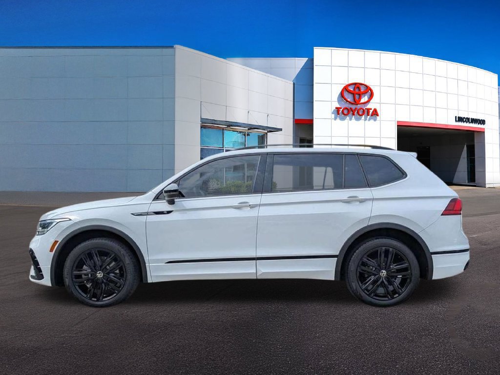 Used 2022 Volkswagen Tiguan SE R-Line FWD image 11