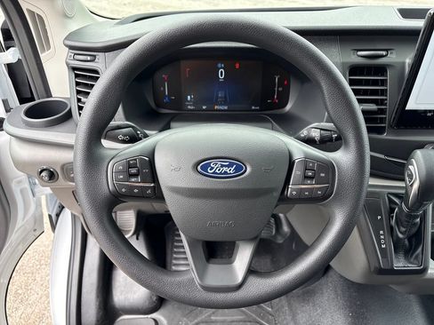 New 2026 Ford Transit 250 148 Medium Roof RWD image 16