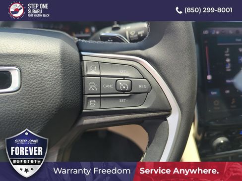 Used 2023 Jeep Grand Cherokee L Limited w/ Luxury Tech Group II AWD/4WD image 23