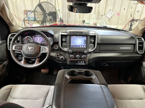 Used 2020 RAM 1500 Big Horn AWD/4WD image 18