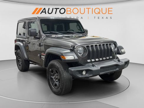 Used 2019 Jeep Wrangler Sport AWD/4WD image 7