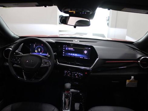 New 2026 Chevrolet Trax RS w/ Sunroof Package FWD image 3